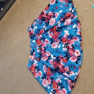 High waisted skirt with pockets!!!! Size 2 Torrid